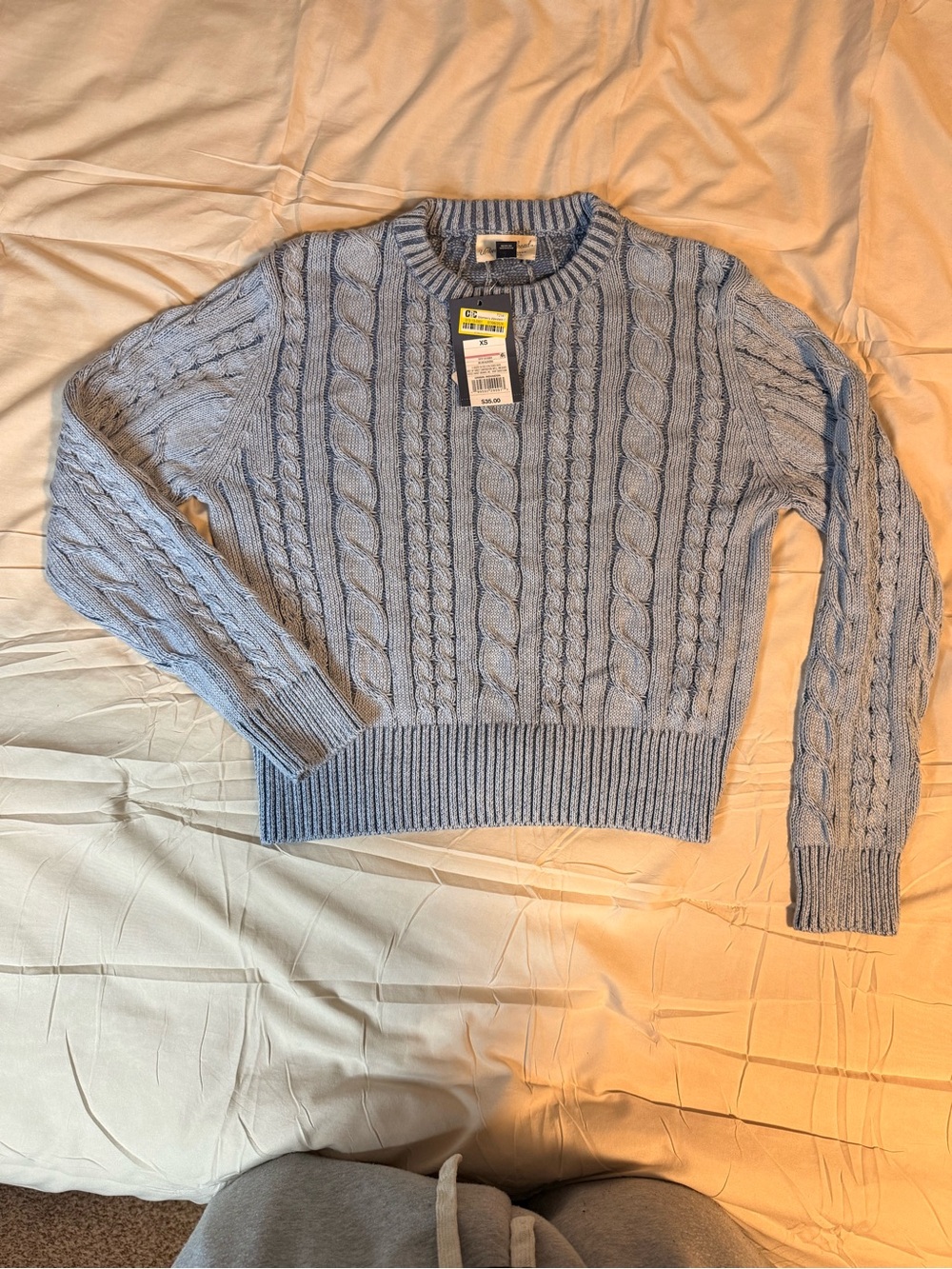 Universal Thread Light Blue Cable Knit Crewneck Sweater